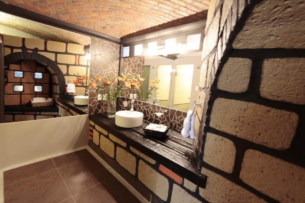 Aztic Hotel And Executive Suites Meksika Oda fotoğraf